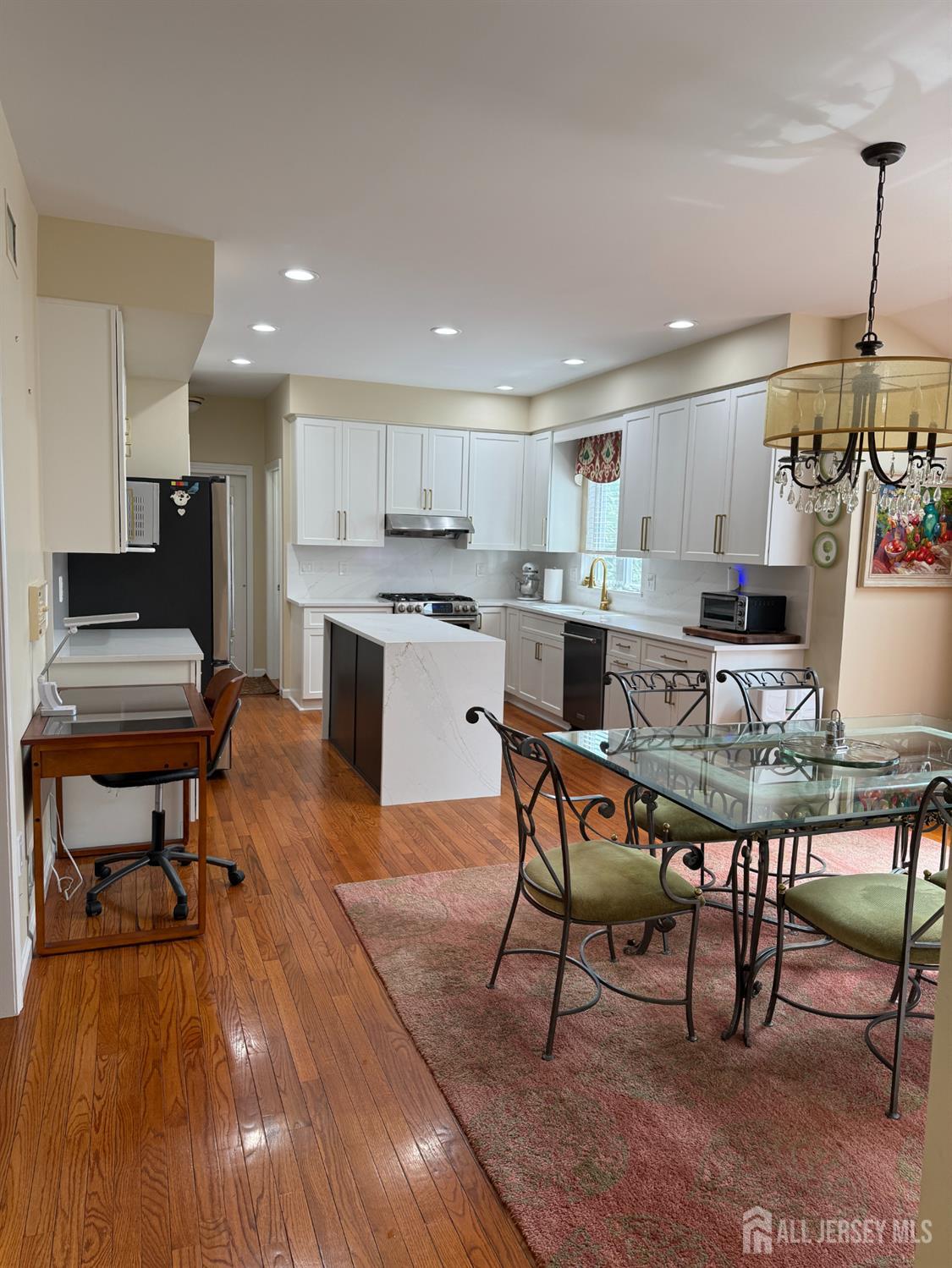 54 Crestwood Street Piscataway NJ 08854