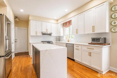 54 Crestwood Street Piscataway NJ 08854