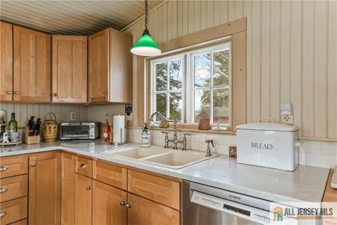 92 Halsey Reed Road Cranbury NJ 08512