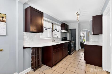 722 Livingston Avenue North Brunswick NJ 08902