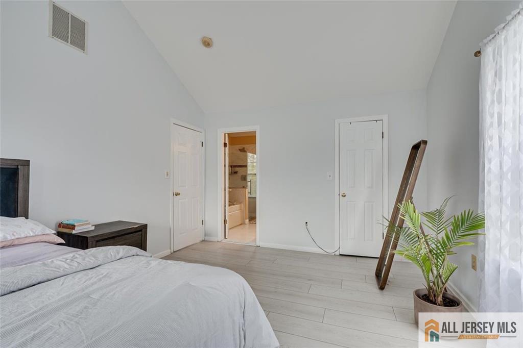 7 Stanford Drive South Brunswick NJ 08824