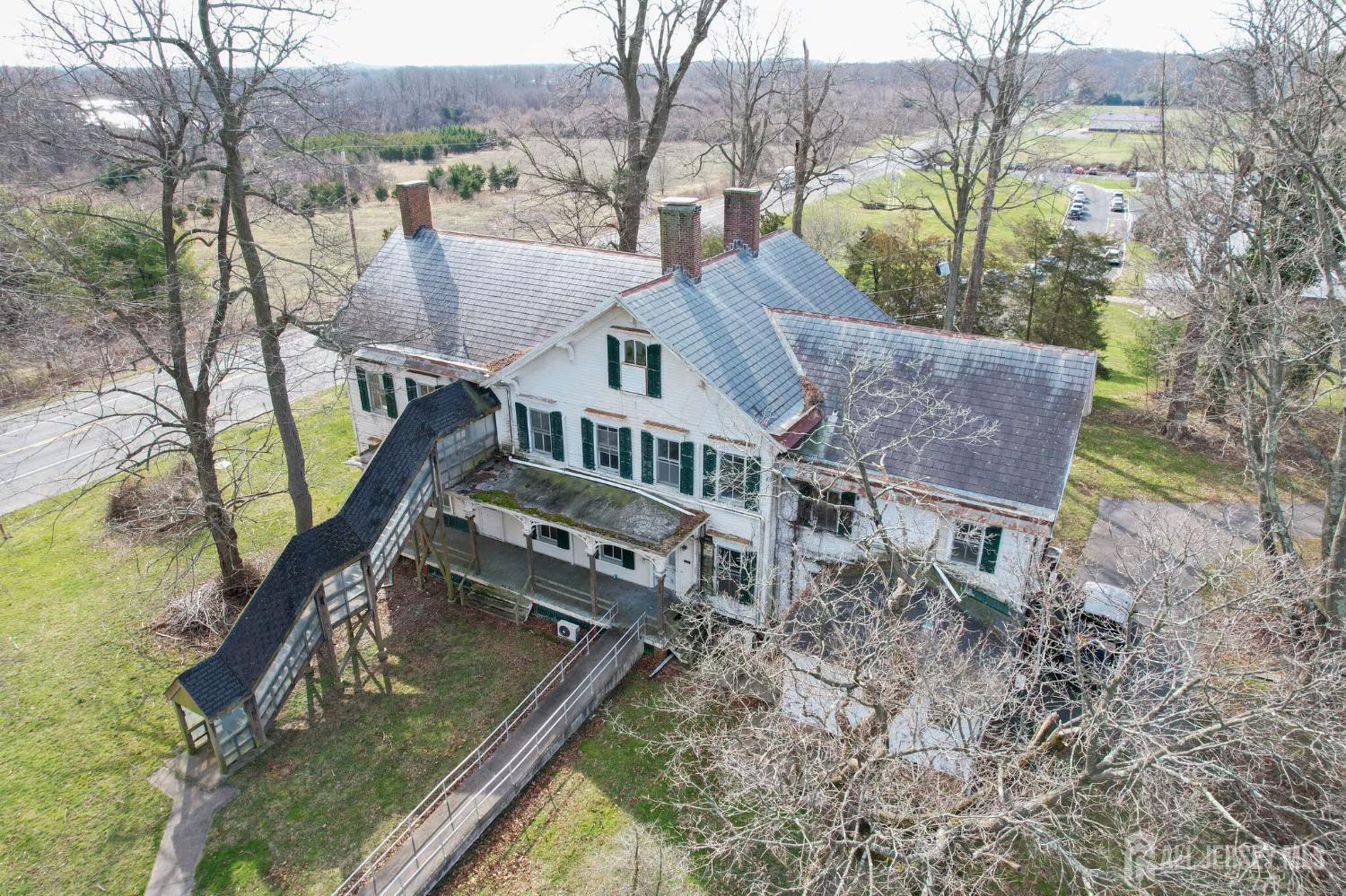 184-186 State Route 34 Holmdel NJ 07733