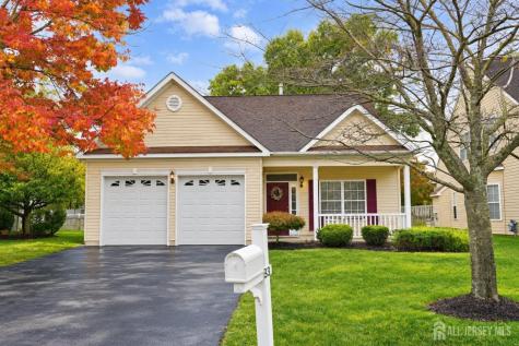 33 George W Helme Drive Helmetta NJ 08828