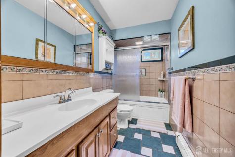 33 Mary Ellen Drive Edison NJ 08820