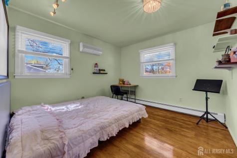 33 Mary Ellen Drive Edison NJ 08820