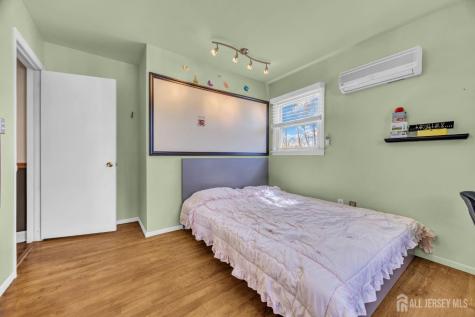 33 Mary Ellen Drive Edison NJ 08820