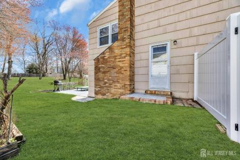 33 Mary Ellen Drive Edison NJ 08820