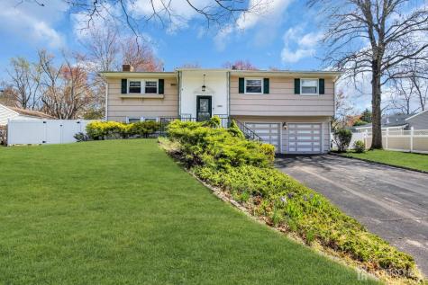 33 Mary Ellen Drive Edison NJ 08820