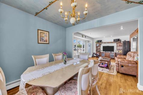 33 Mary Ellen Drive Edison NJ 08820