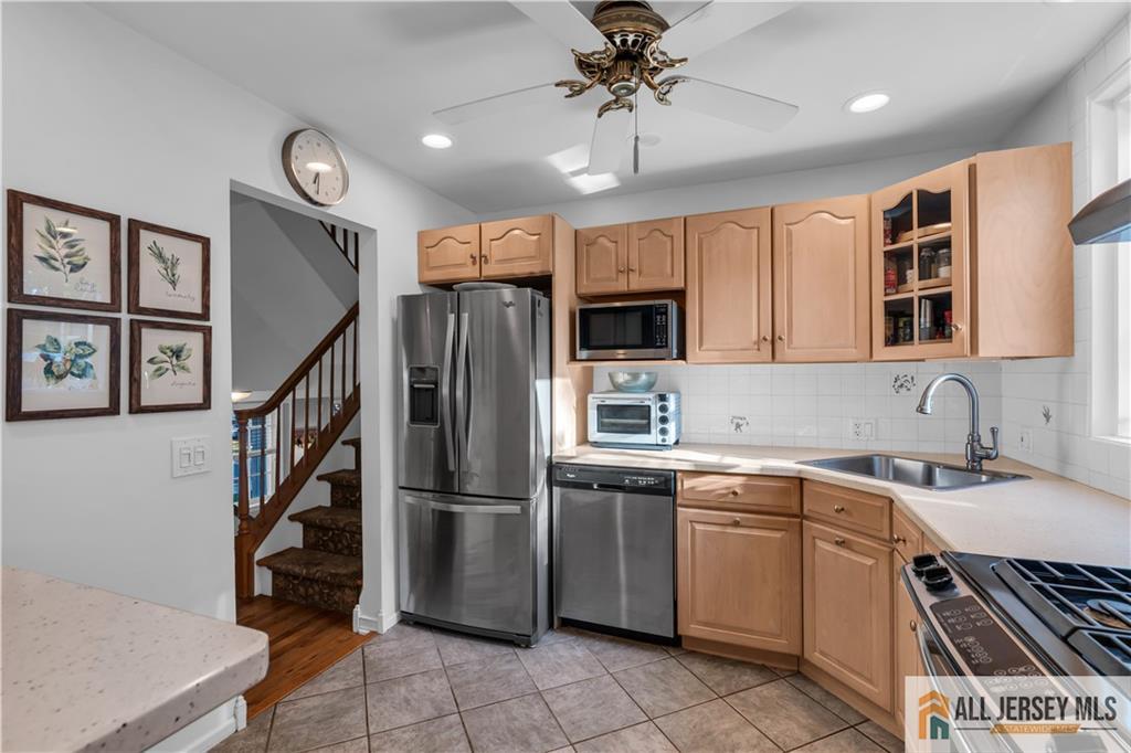 8 Smalley Road Edison NJ 08817