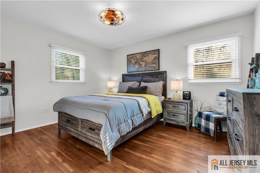8 Smalley Road Edison NJ 08817