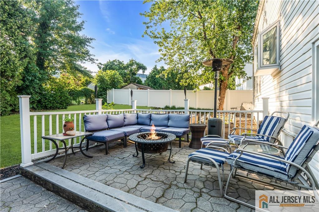 8 Smalley Road Edison NJ 08817