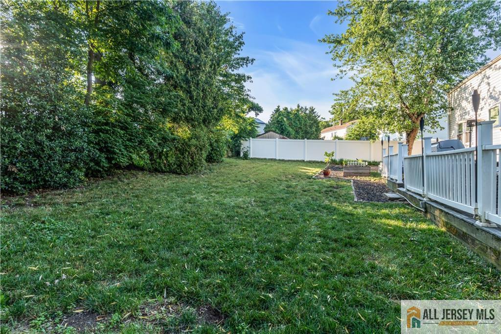 8 Smalley Road Edison NJ 08817