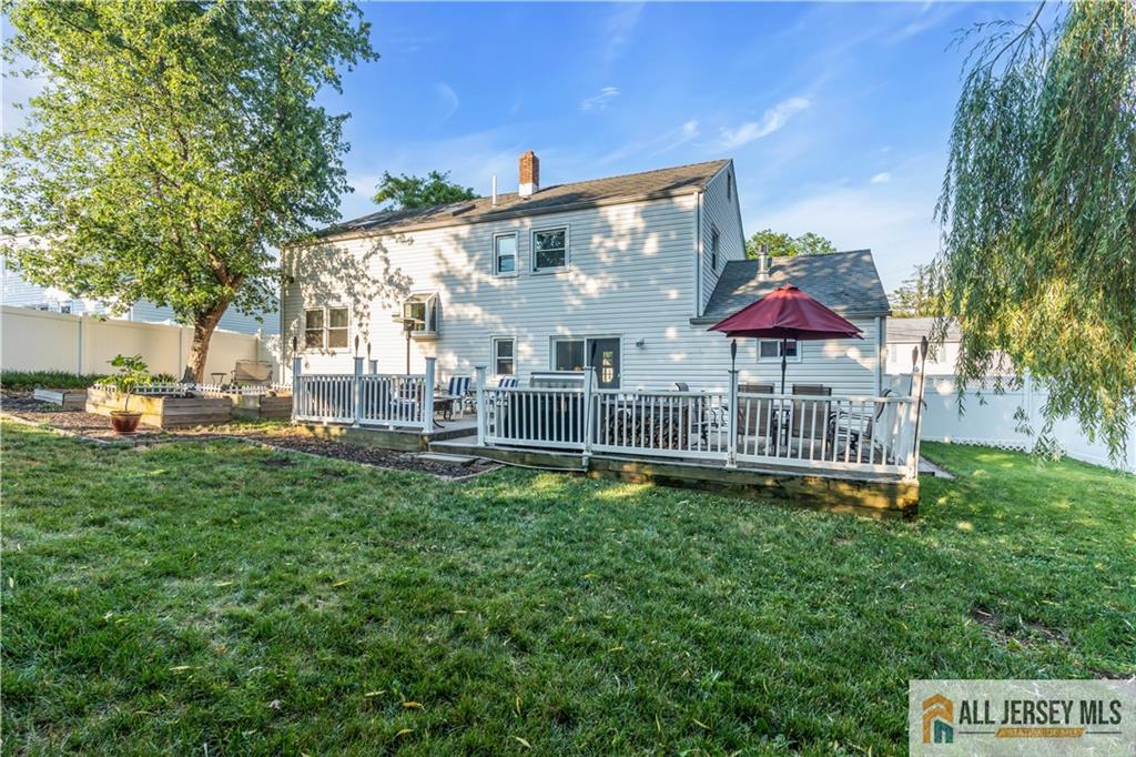 8 Smalley Road Edison NJ 08817
