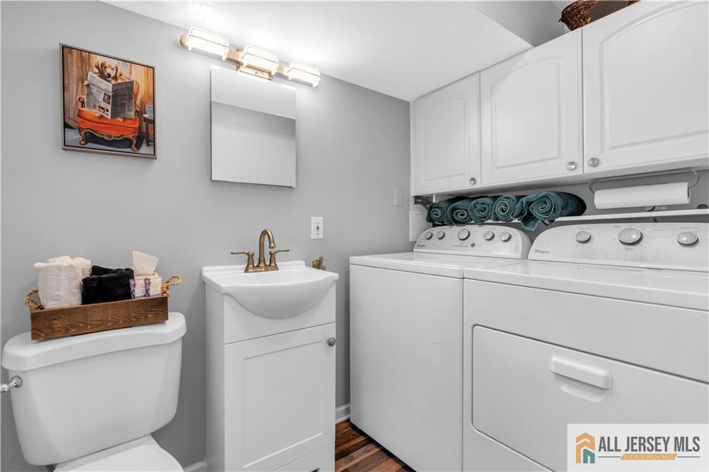 8 Smalley Road Edison NJ 08817