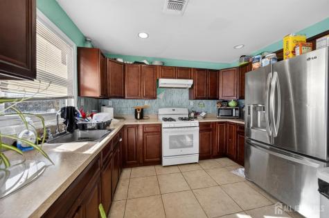532 Hartford Street Perth Amboy NJ 08861