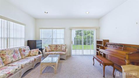 19 Appleby Drive Helmetta NJ 08828