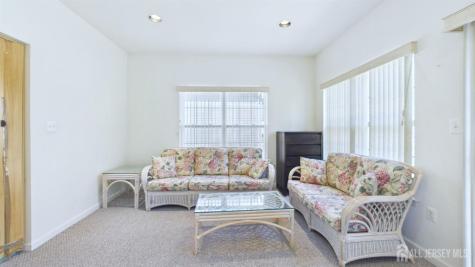 19 Appleby Drive Helmetta NJ 08828