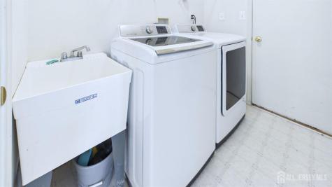 19 Appleby Drive Helmetta NJ 08828