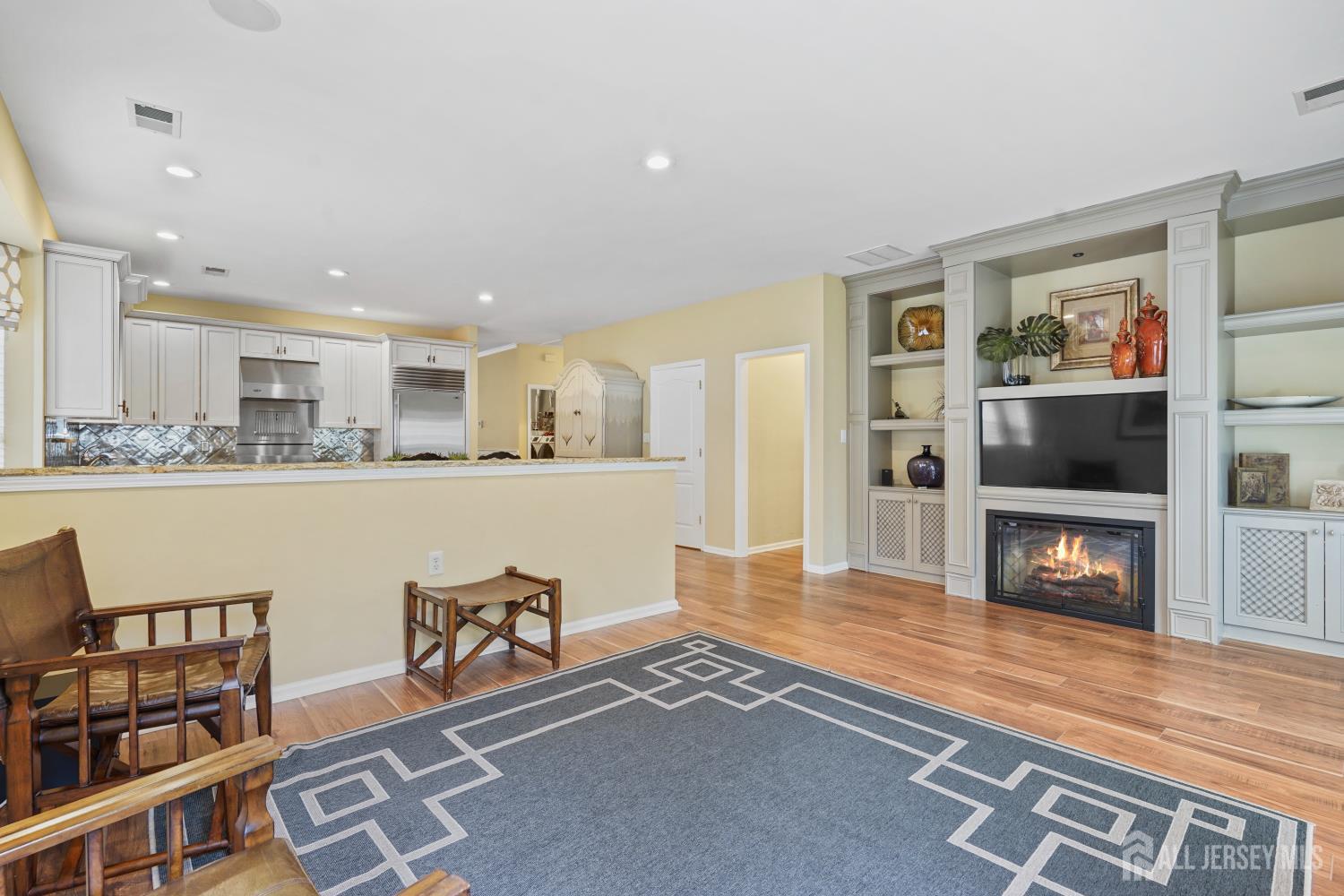 33 Coneflower Lane West Windsor NJ 08550