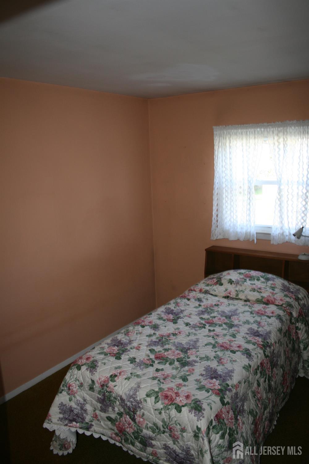 42 Diane Avenue Old Bridge NJ 08857