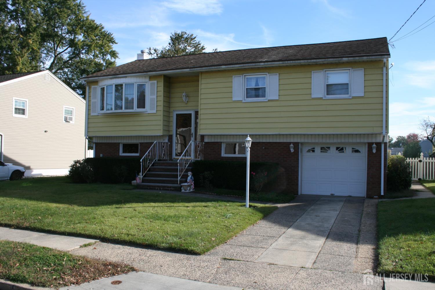 42 Diane Avenue Old Bridge NJ 08857
