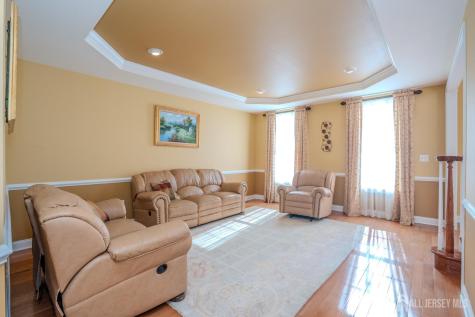 4 Heitz Lane Hillsborough NJ 08844