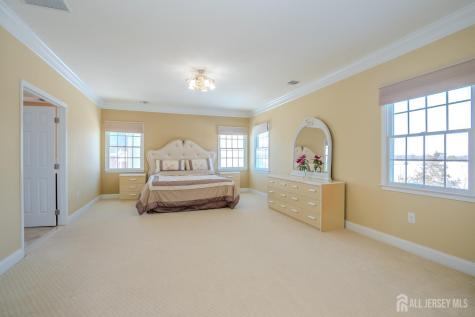 4 Heitz Lane Hillsborough NJ 08844