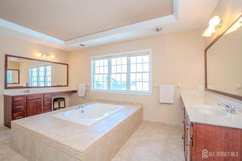 4 Heitz Lane Hillsborough NJ 08844