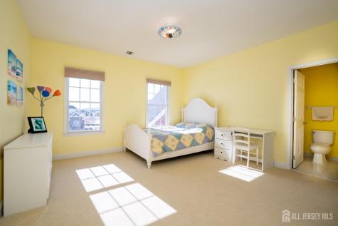 4 Heitz Lane Hillsborough NJ 08844