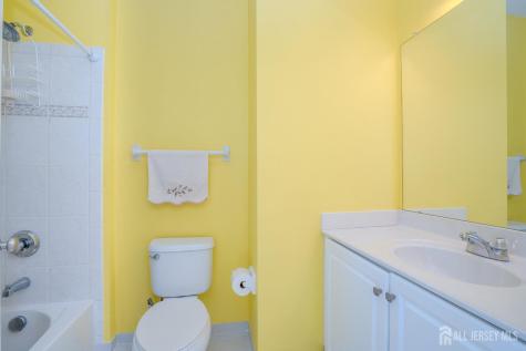 4 Heitz Lane Hillsborough NJ 08844