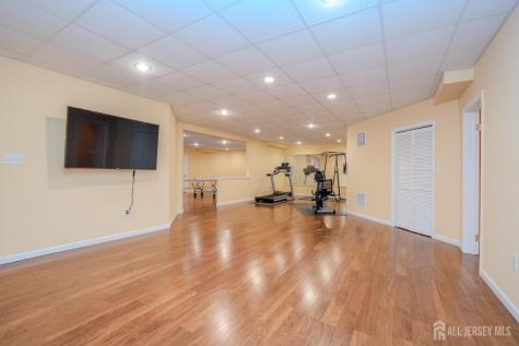 4 Heitz Lane Hillsborough NJ 08844