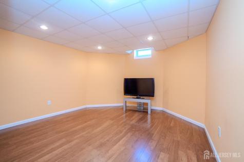 4 Heitz Lane Hillsborough NJ 08844