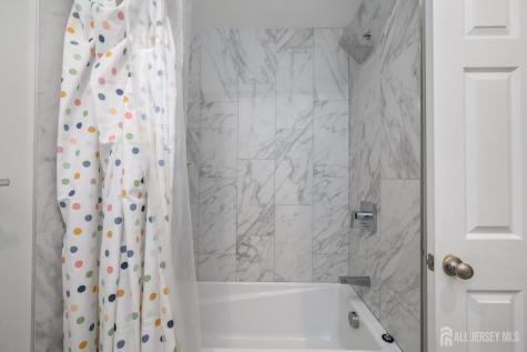 112 Valerie Drive Manville NJ 08835