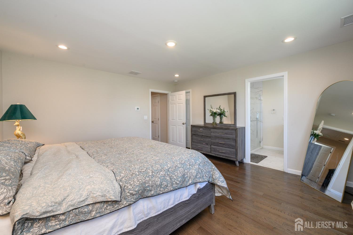 112 Valerie Drive Manville NJ 08835