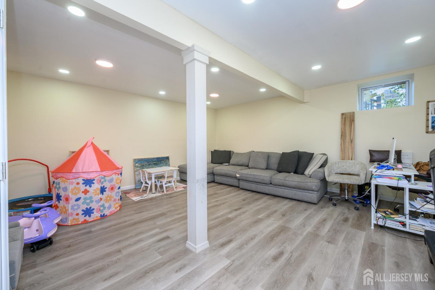 112 Valerie Drive Manville NJ 08835