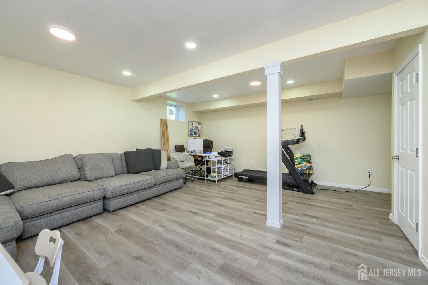 112 Valerie Drive Manville NJ 08835