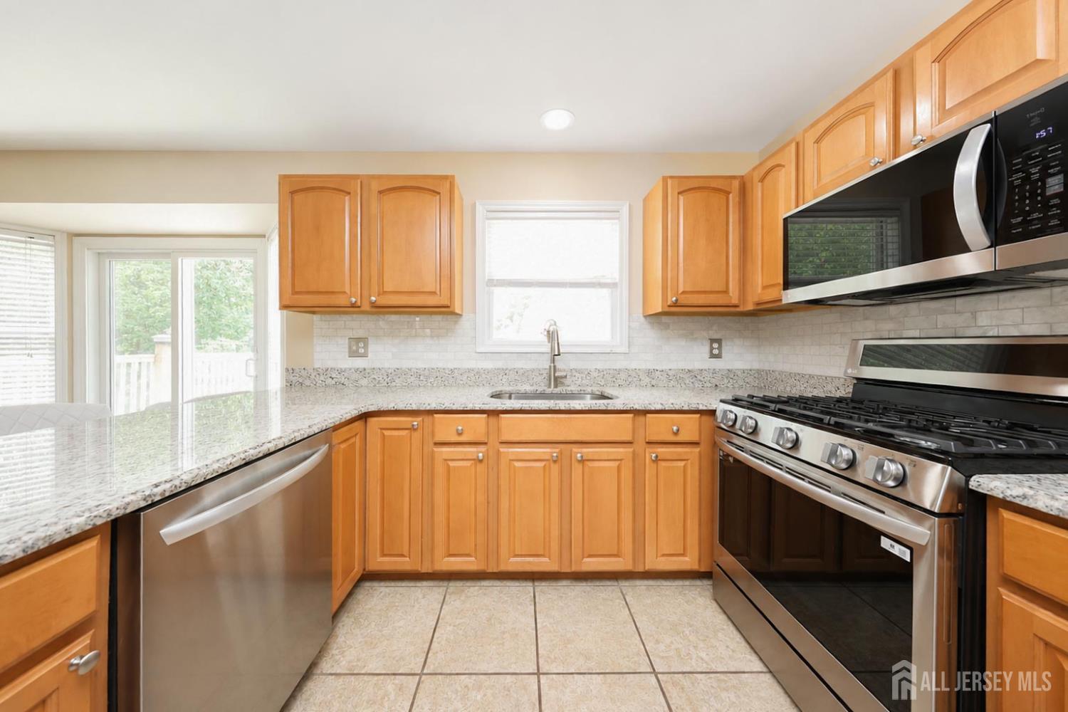 144 Lakeview Court Toms River NJ 08753