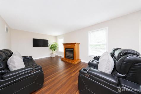 144 Lakeview Court Toms River NJ 08753