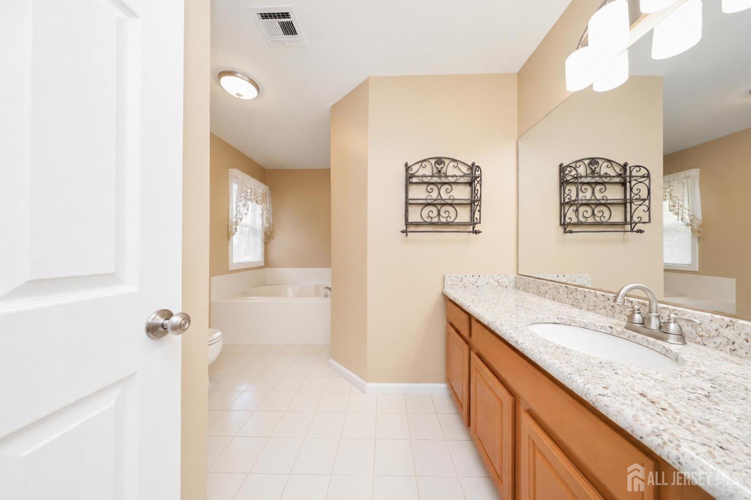144 Lakeview Court Toms River NJ 08753