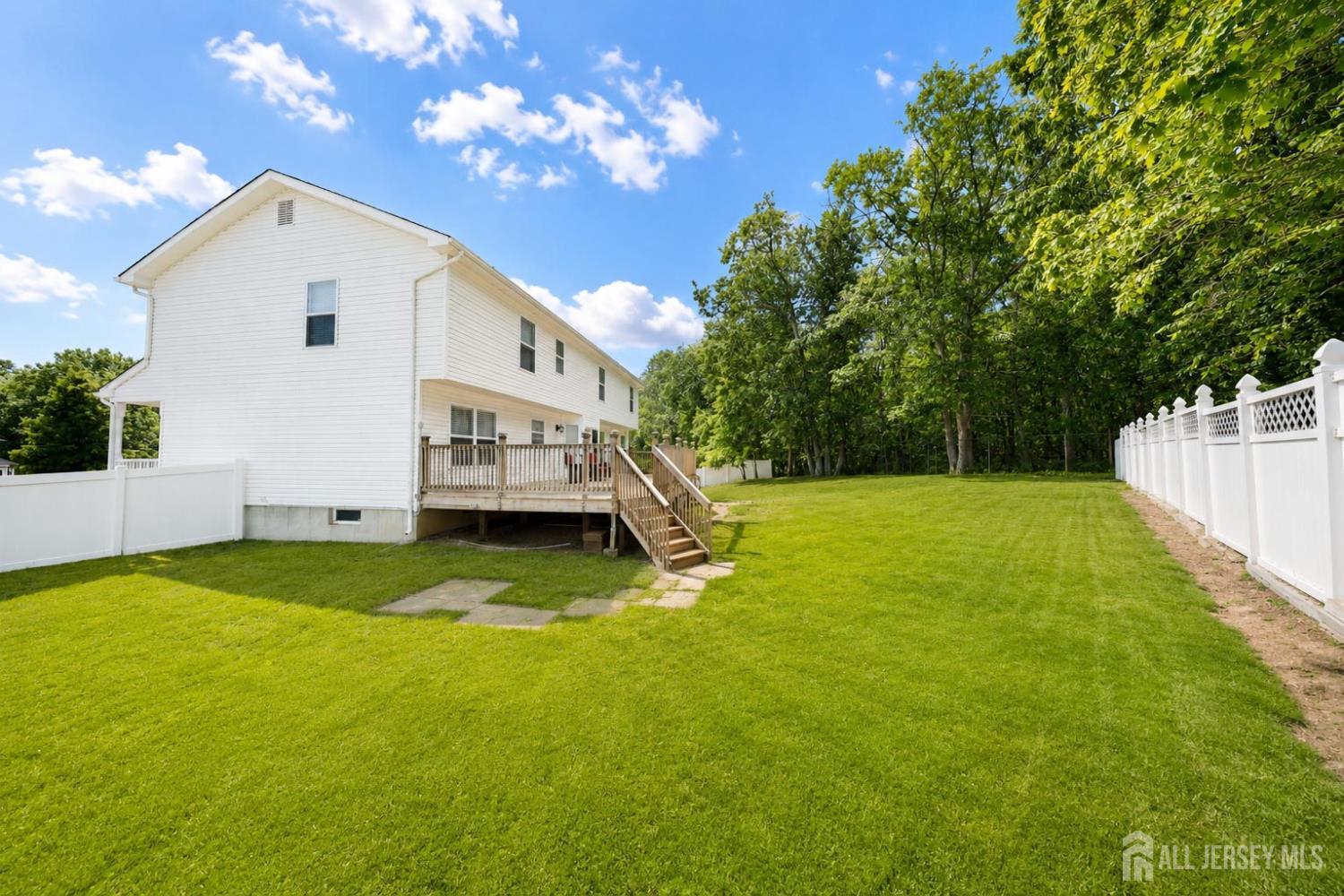 144 Lakeview Court Toms River NJ 08753