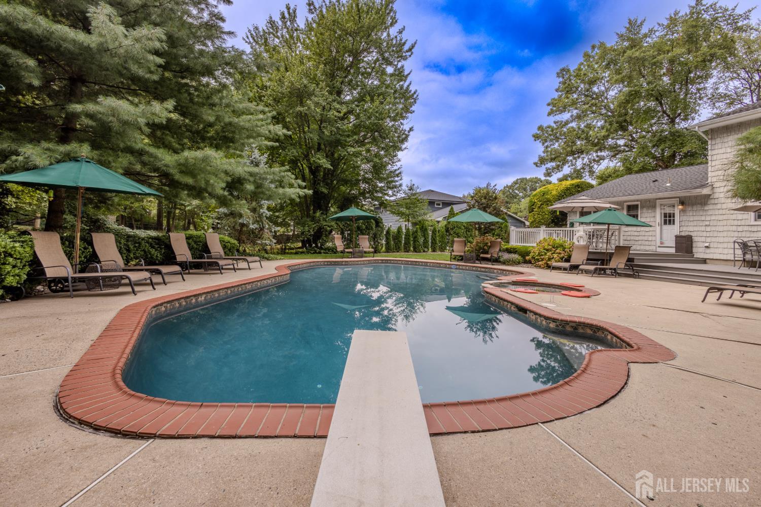 6 Burlington Lane East Brunswick NJ 08816