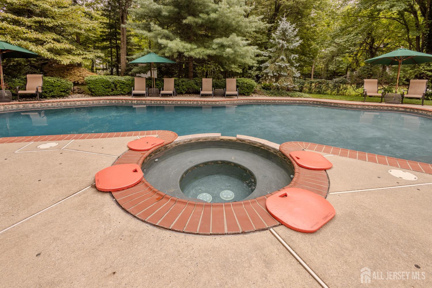 6 Burlington Lane East Brunswick NJ 08816