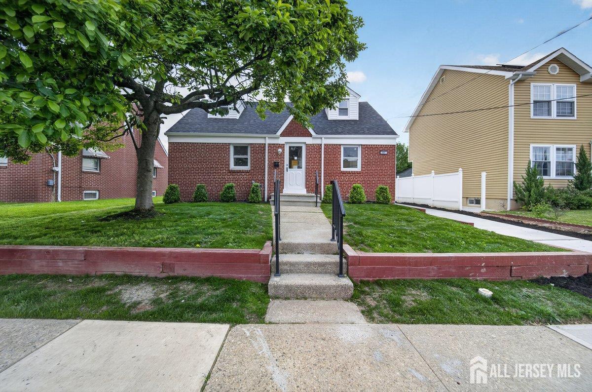 121 Dorothy Street Carteret NJ 07008