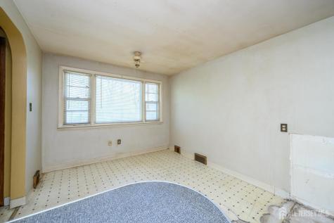 784 Yardville Hamilton Square Road Hamilton NJ 08691