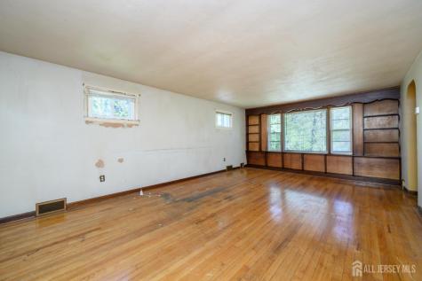 784 Yardville Hamilton Square Road Hamilton NJ 08691
