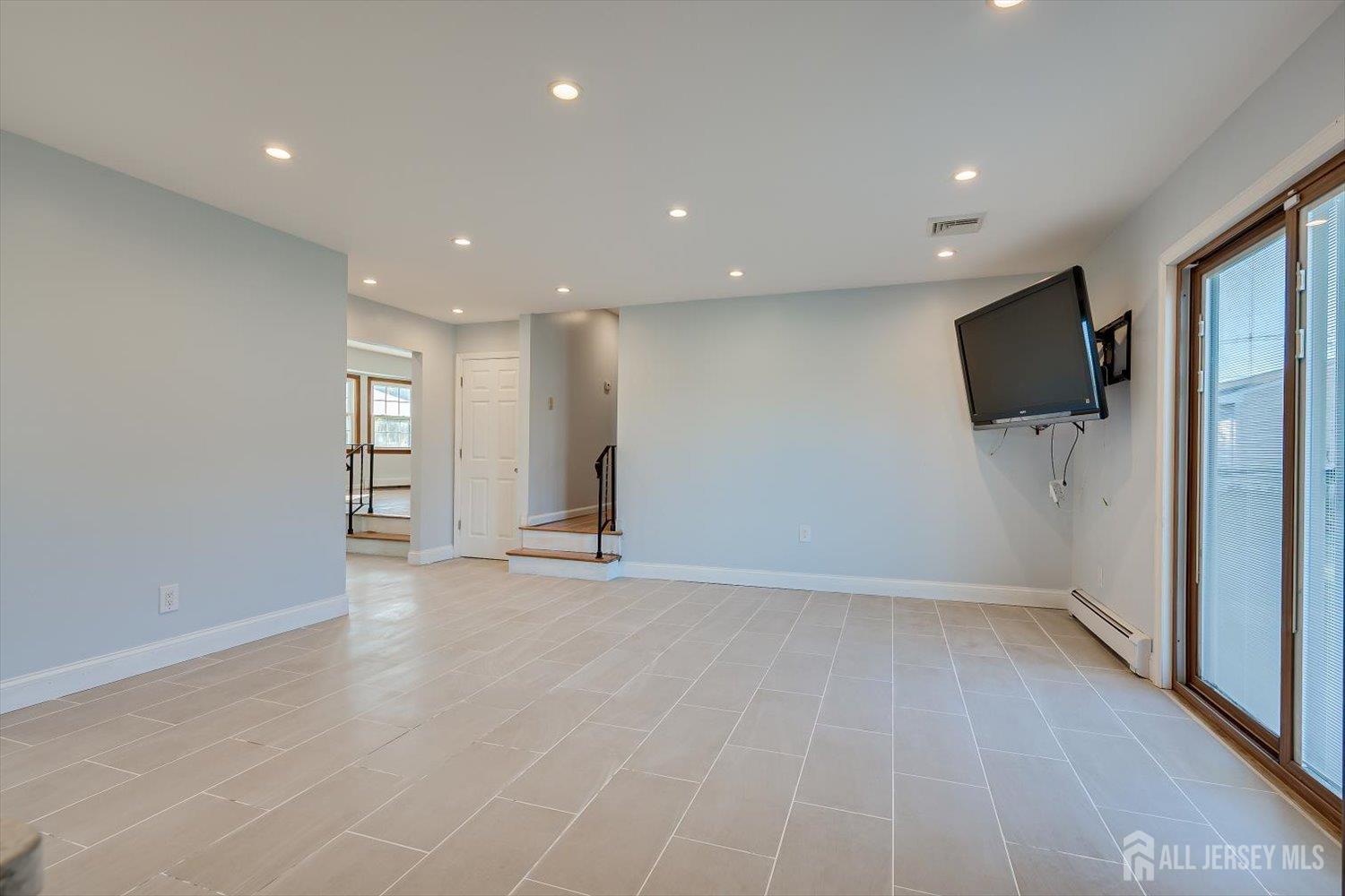 932 Eva Street Piscataway NJ 08854