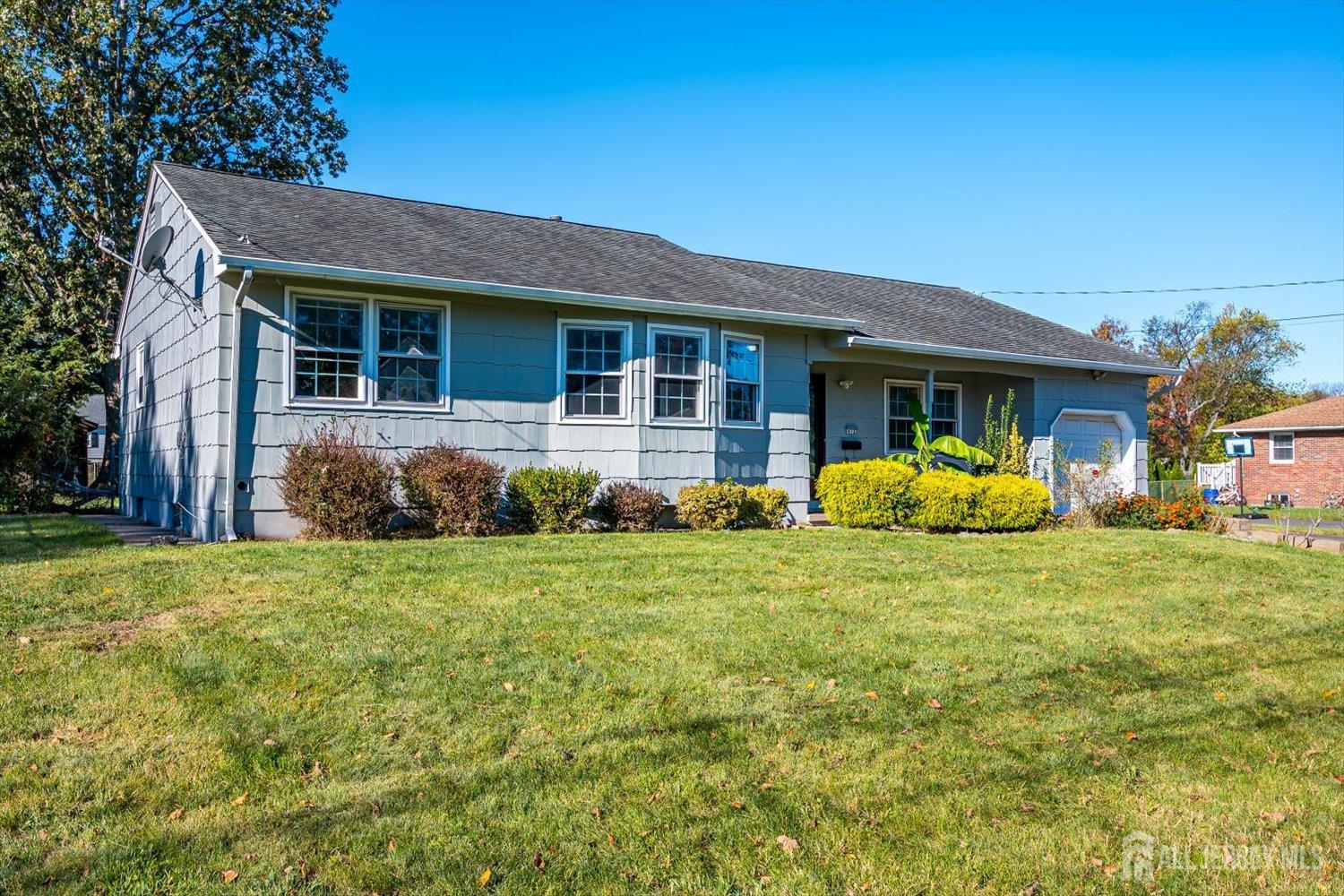 932 Eva Street Piscataway NJ 08854