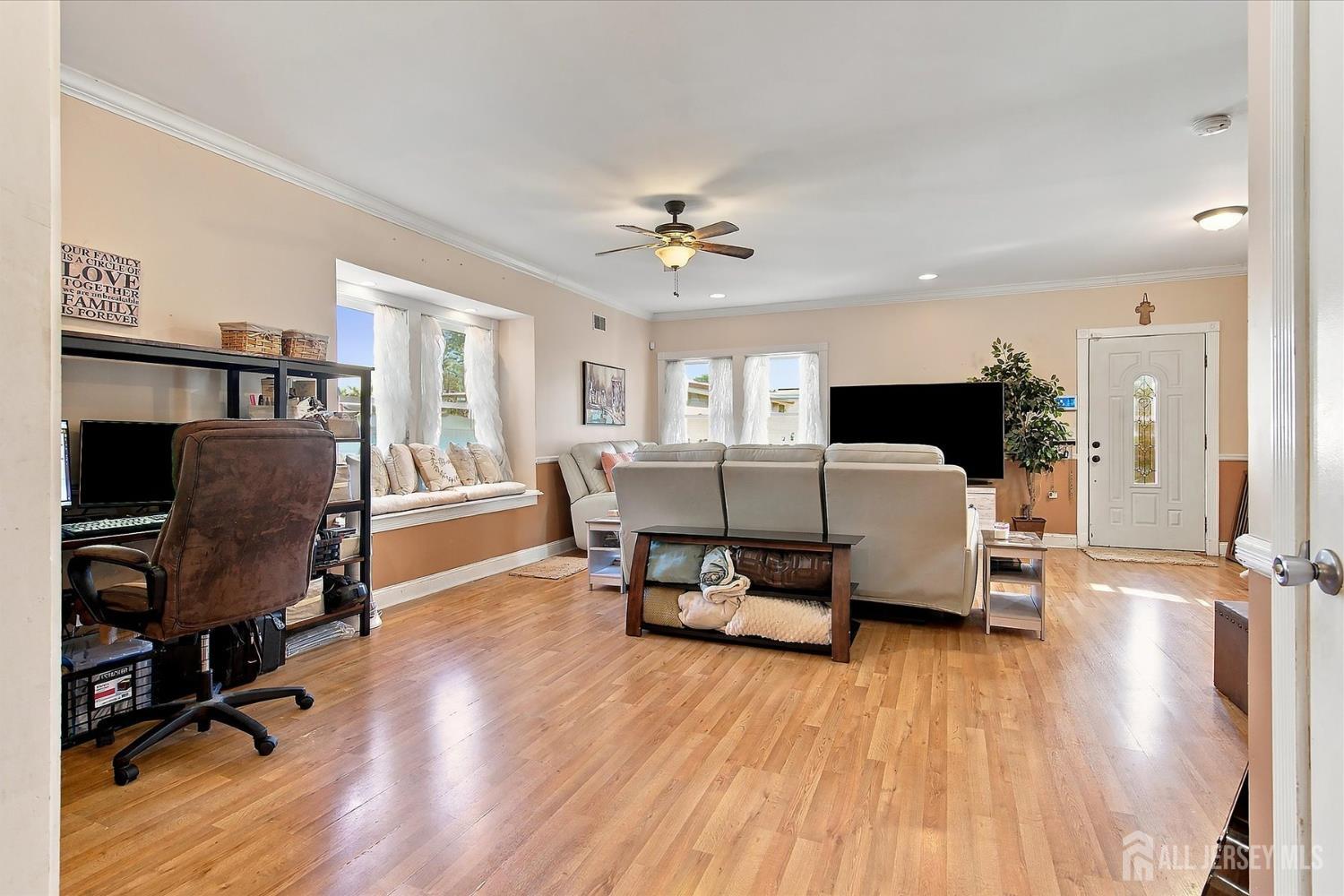 1603 W Maplewood Road Wall NJ 07719