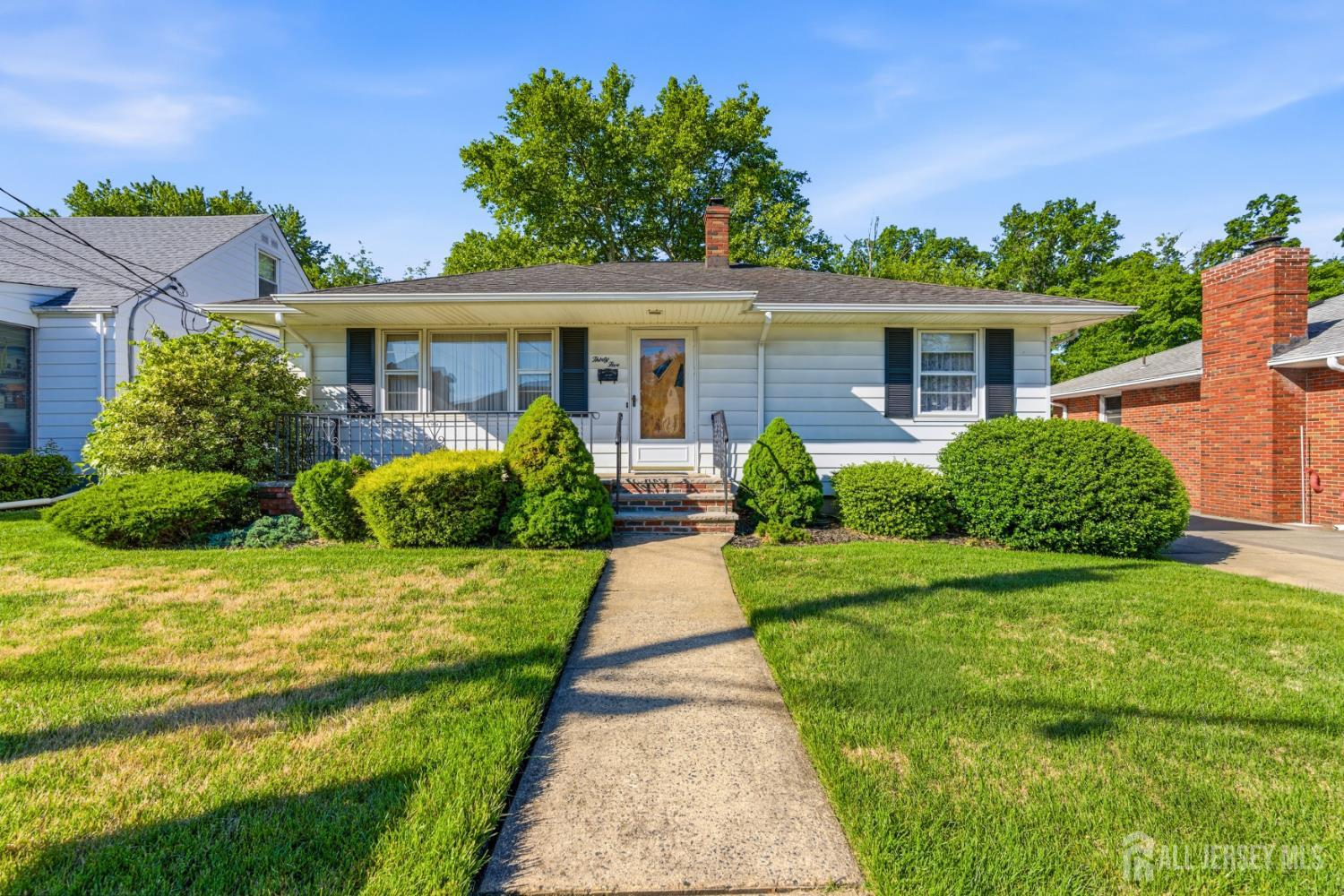 35 Lee Avenue Sayreville NJ 08879